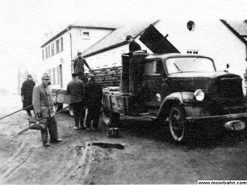 1946 Antransport der Schienen.